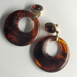 Vintage Bergere clip earrings